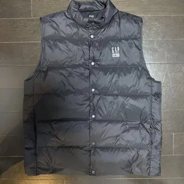 GAP 블랙 다운 베스트 M