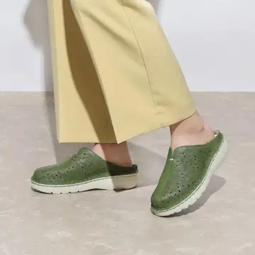 꽃무늬 천연 가죽 슬립온 뮬 슬립 (그린)