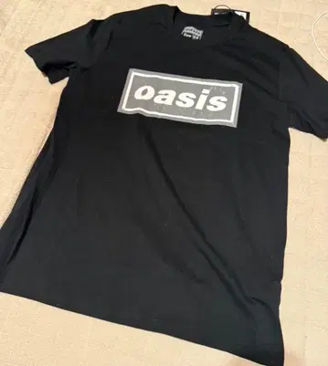 oasis Live 25 웸블리 스타디움 공연 티셔츠 L 사이즈