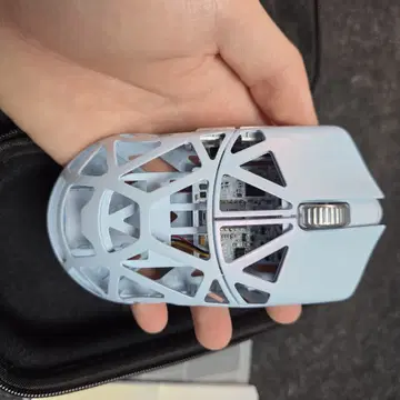 wlmouse beast x pro medium ice blue | 브랜드 중고거래 플랫폼