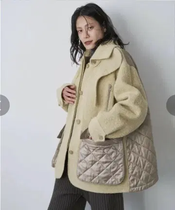 오드레 앤 존 와드 부클레 더블 페이스 하프 코트 새상품