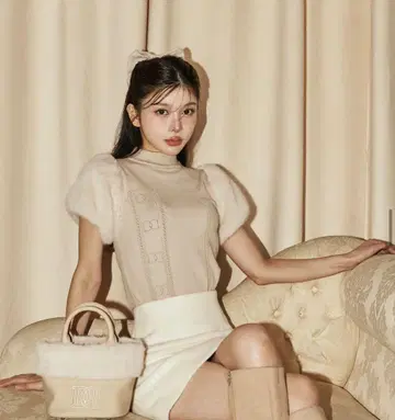다리치 퍼 슬리브 DD 니트 탑