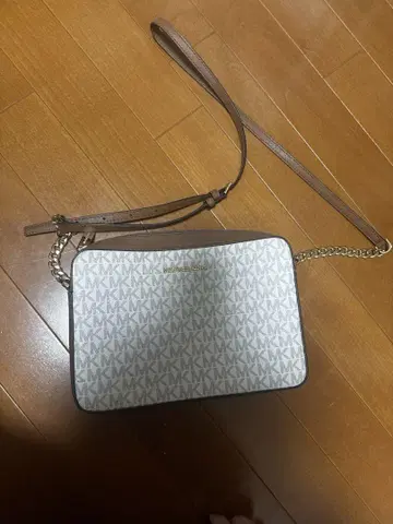 MICHAEL KORS 숄더백 화이트/브라운