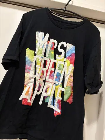 Mr. GREEN APPLE 그래픽 티셔츠
