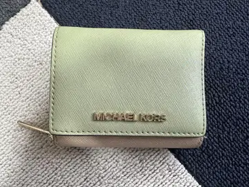 MICHAEL KORS 그린 3단 폴더형 지갑