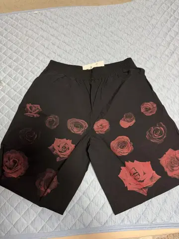 장미 프린트 숏팬츠 L 사이즈