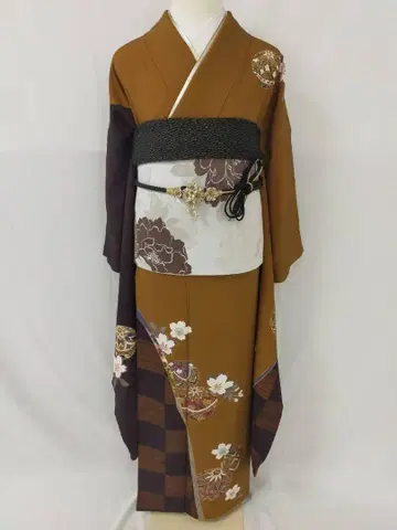 [ WA-Modern ] 순수 실크 분할 염색 후리소데 풀세트