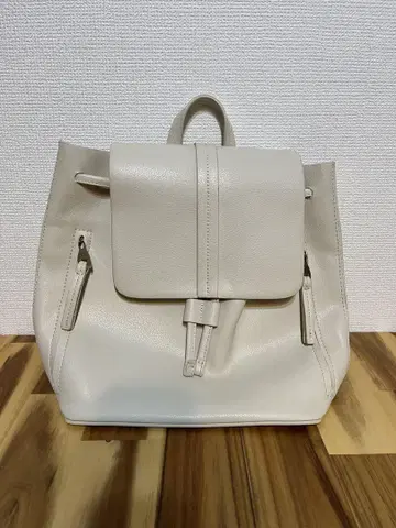 [상태 좋음] ZARA 화이트 플랩 백팩