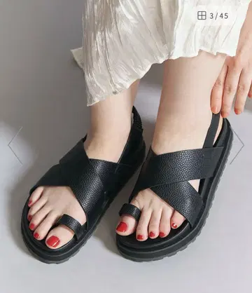 뷰티 앤 유스 샌들