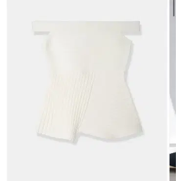 새상품급 Off-shoulder Panel Rib Knit Tops