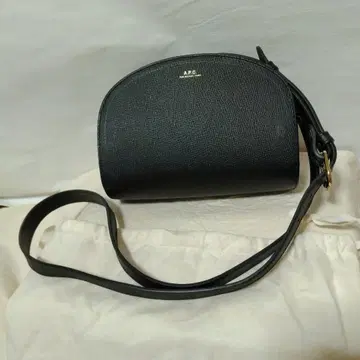 아페쎄 A.P.C 숄더백 블랙