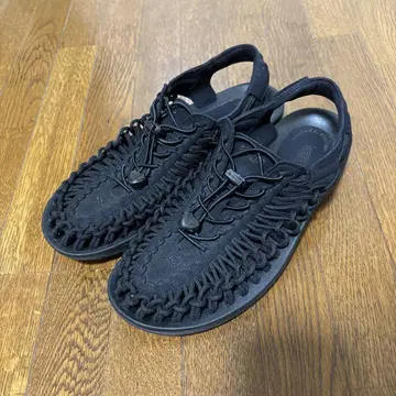 KEEN 킨 UNEEK 유니크 27.0