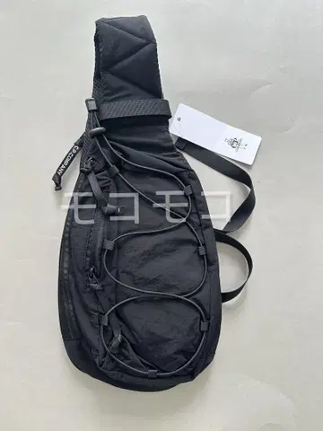 cp company 씨피 컴퍼니 렌즈 숄더백 블랙