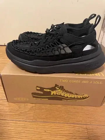 27.5cm KEEN UNEEK WK