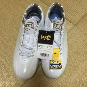ZETT BSR2207WH 25.0 화이트 스파이크