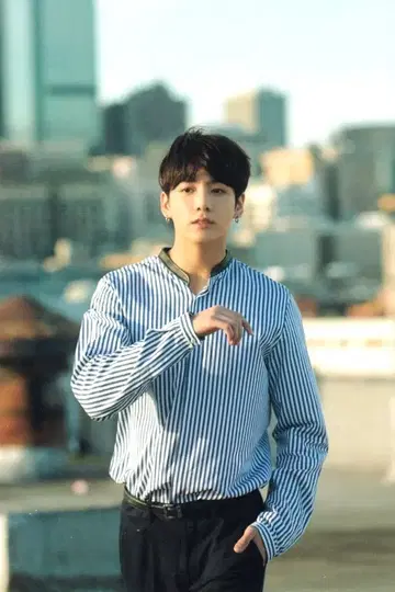 BTS D'/ICON BEHIND JUNGKOOK POSTCARD