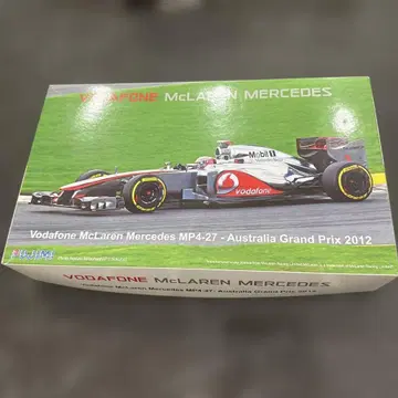 Vodafone McLaren Mercedes MP4-27 1/24
