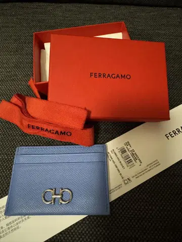 FERRAGAMO 라이트 블루 카드 케이스