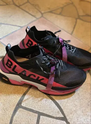 BRANDBLACK 스니커즈