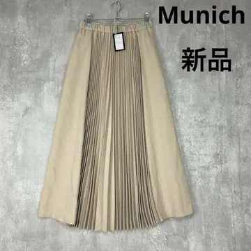 새상품 Munich 뮤닉 플리츠 스커트 고급 베이지 무지
