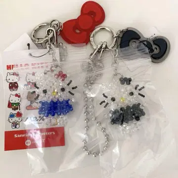 로리즈팜 Me% HELLO KITTY 비즈 키참