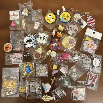 캐릭터 굿즈 여러가지 묶음 판매