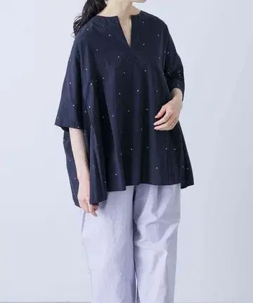 카구레 도트 자수 와이드 풀오버
