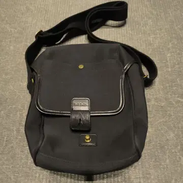Paul Smith 폴스미스 플랩 숄더백 캔버스 블랙