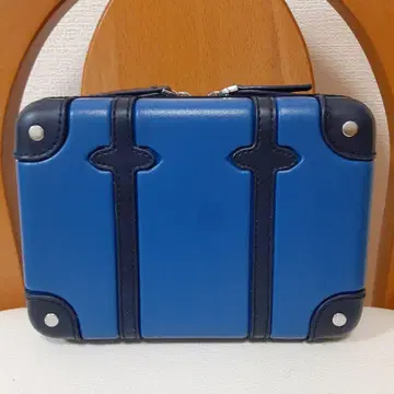 ANA 국제선 퍼스트 클래스 GLOBE-TROTTER 트래블 파우치