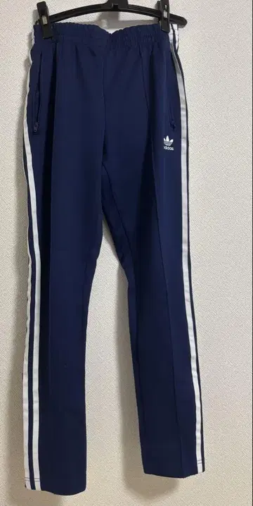 adidas 오리지널 트랙 팬츠 네이비 사이드 스트라이프