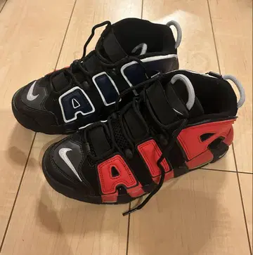 MORE UPTEMPO BLACK UNIVERSITY RED