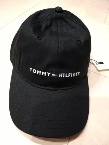 TOMMY HILFIGER 블랙 야구 모자