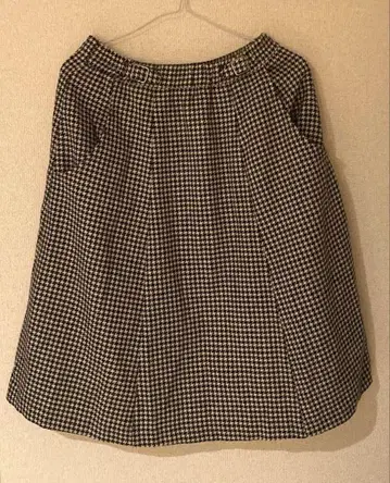 ZARA 미디 스커트