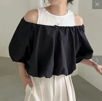 capricieux le'mage 탱크 set 오프숄더 블라우스