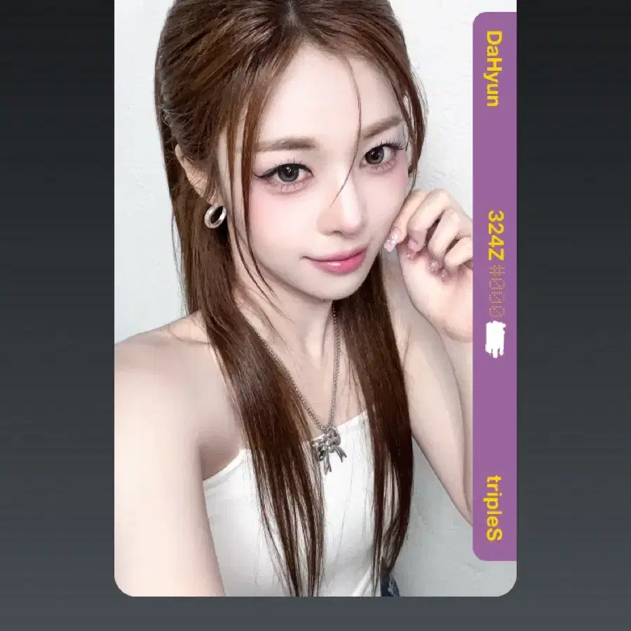 TRIPLES | 트리플에스 triples dahyun seo dahyun sign polaroid