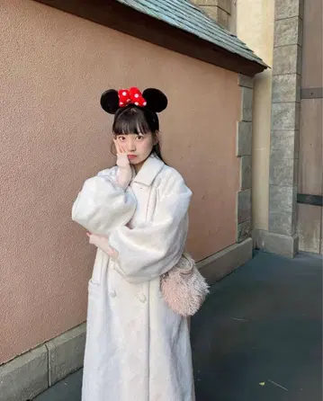 [ muguet ] shaggy long coat / white
