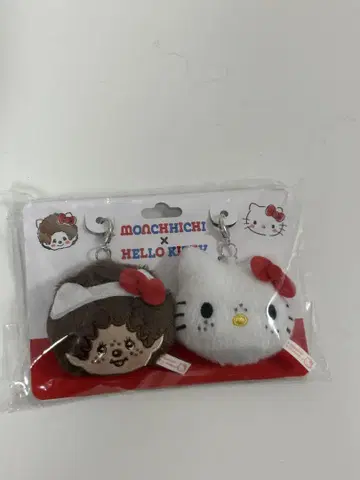 헬로키티 몽치치 봉제인형 참 세트 콜라보 키체인