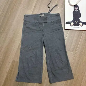 coyseio DOUBLE CAPRI PANTS LIGHT GREY