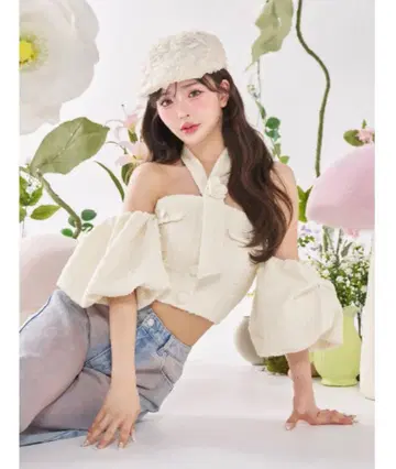 Darich 홀터넥 오프숄 트위드 상의 화이트