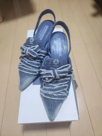 새상품 데님 레이스업 펌프스 S 사이즈