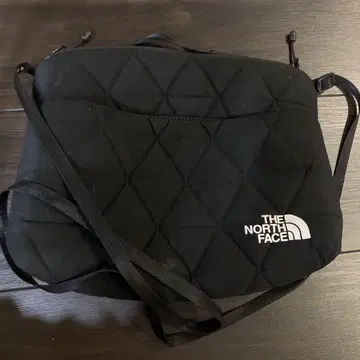THE NORTH FACE 퀼팅 숄더백