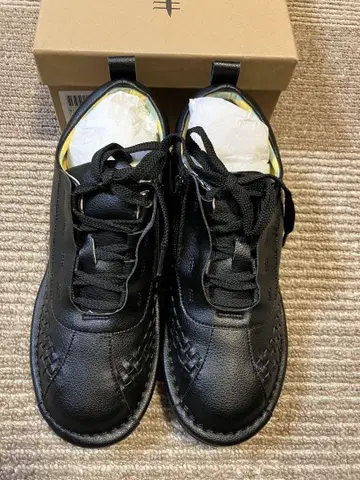 미라이아루키 블랙 스니커즈 23.5cm
