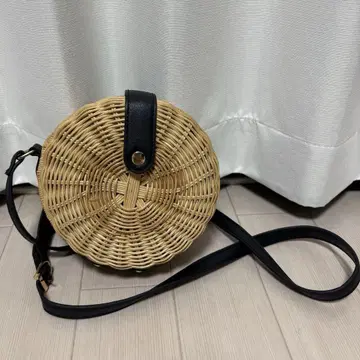 DEICY 라운드 라탄 백