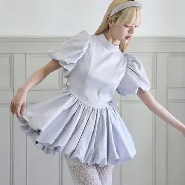 treaturself satin balloon peplum mini