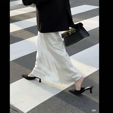 [새상품급] ur s 유어즈 새틴 머메이드 맥시 스커트 화이트