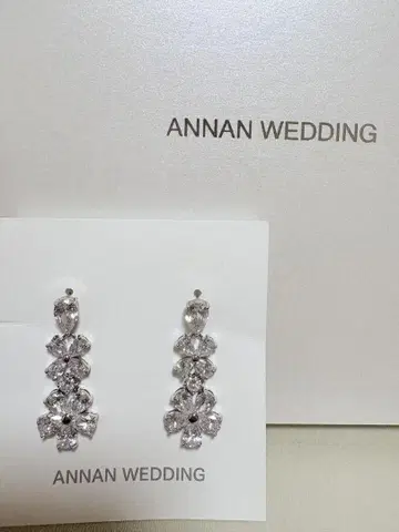 ANNAN WEDDING 플라워 모티브 귀걸이