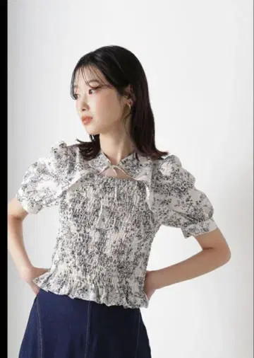 NATURAL BEAUTY BASIC 볼레로 셔링 블라우스