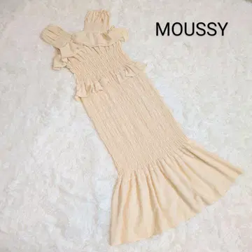 MOUSSY 마우지 SHIRRING FRILL 프릴 드레스 아이보리