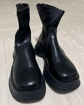 새상품! 숏부츠 블랙