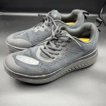 KEEN WK400 27cm UK8 US9 EU42